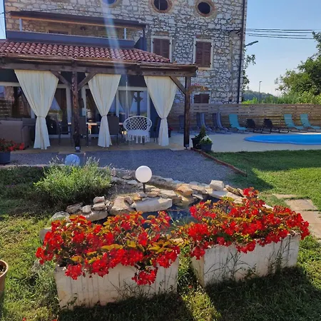 Villa Makale Umag Exterior photo